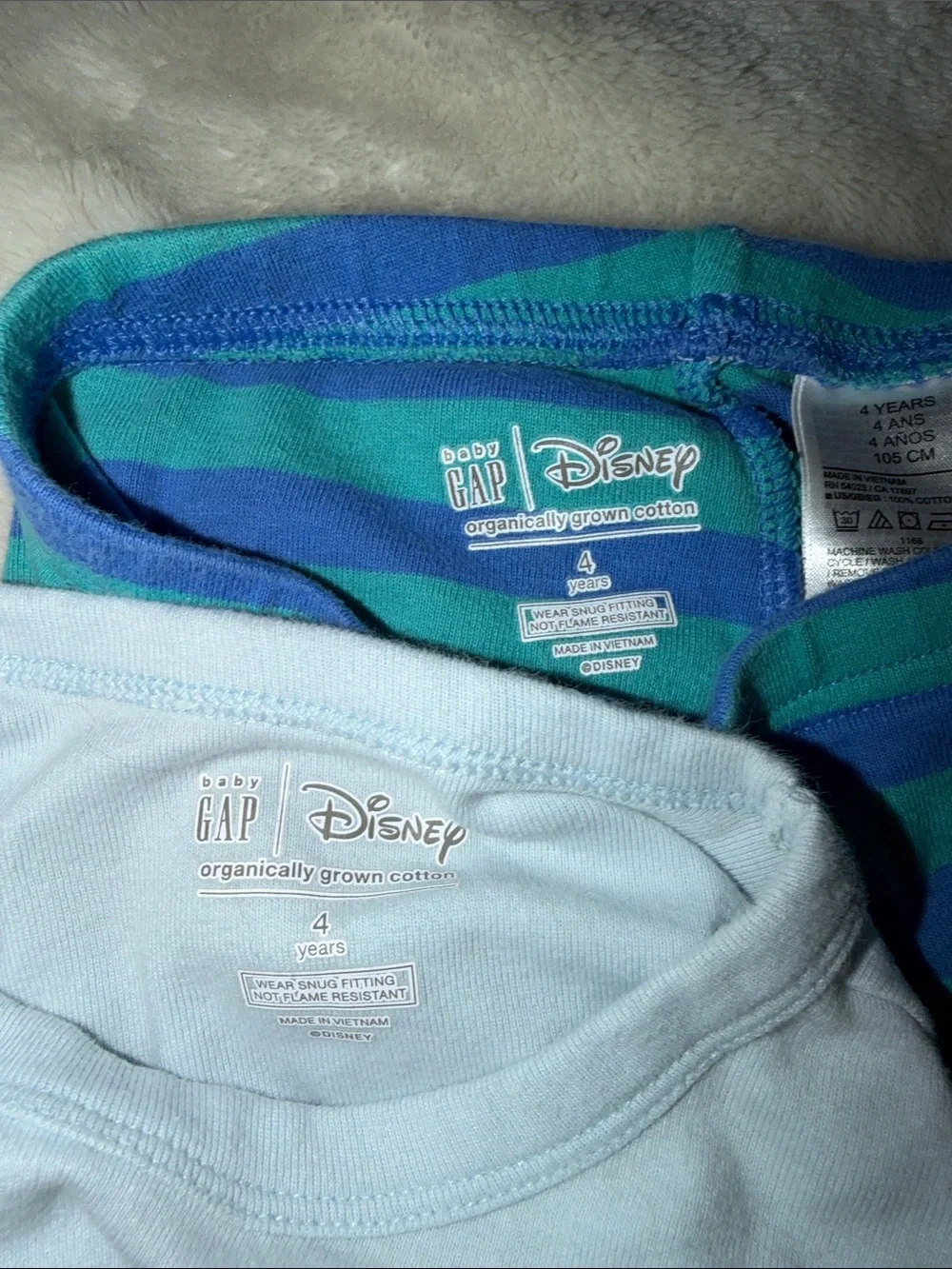GAP donald duck